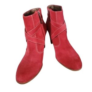 Donald J. Pliner "Hannah Tomato" Red Suede Wedge Woman's Ankle Boots Sz 8